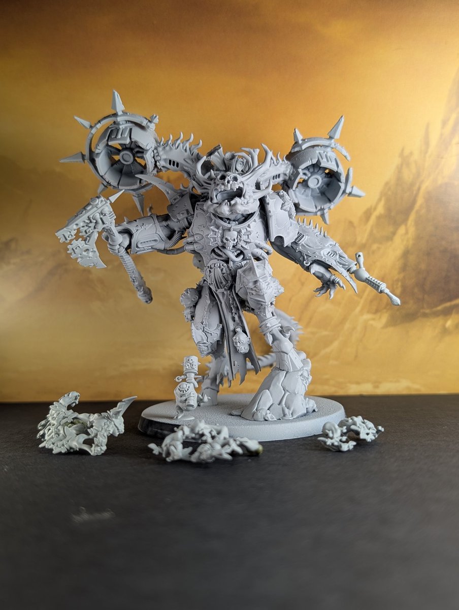 sablednah's tweet photo. Vehtor Aërius Daemon Prince of Nurgle.

Kitbashed Daemon Prince primed and ready for painting :) https://t.co/FhqbpXhvuO