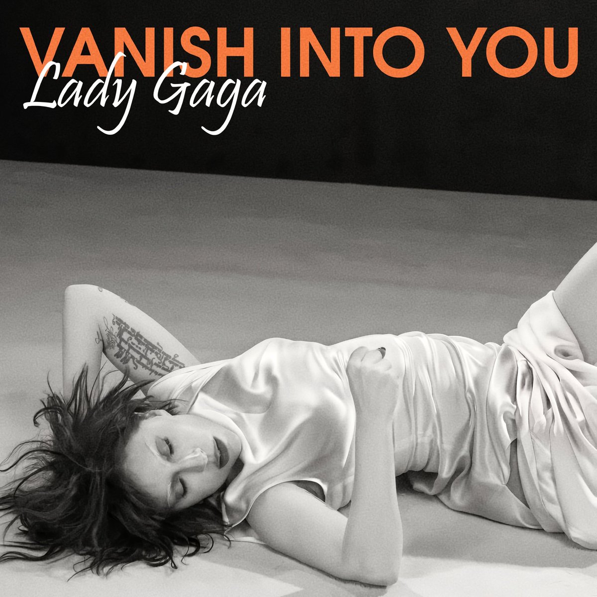 ElJovenCorredor's tweet photo. @hausofgagaicon @ladygaga MAYHEM's new single should definitely be "Vanish Into You" 🖤🎶 #LadyGaga #MAYHEM https://t.co/PyJcYYhABq