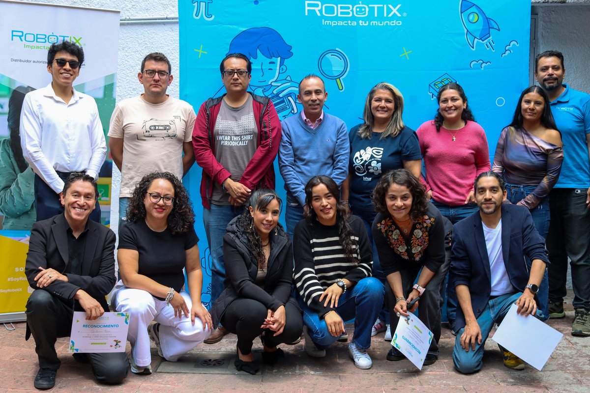 SoyRobotiX's tweet image. 💡 Realizamos un nuevo workshop de LEGO Education Ciencias. ¡Gracias a todas las escuelas que participaron en esta experiencia!

Si quieres conocer más sobre este set, visita: bit.ly/43QD0JJ

#LEGOEducation #RobotiX #STEM #LEGOEducationCiencias