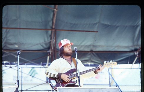 ACelebrityPhoto's tweet photo. Seems I always have photos of musicians who pass away
Rest in Peace RIP Brian Wilson Beach boys
May 13, 1979 Sun Day #1 Boulder, Colorado
Photos copyrighted Richard Kelleher, MBA https://t.co/hD4HqVUfLW