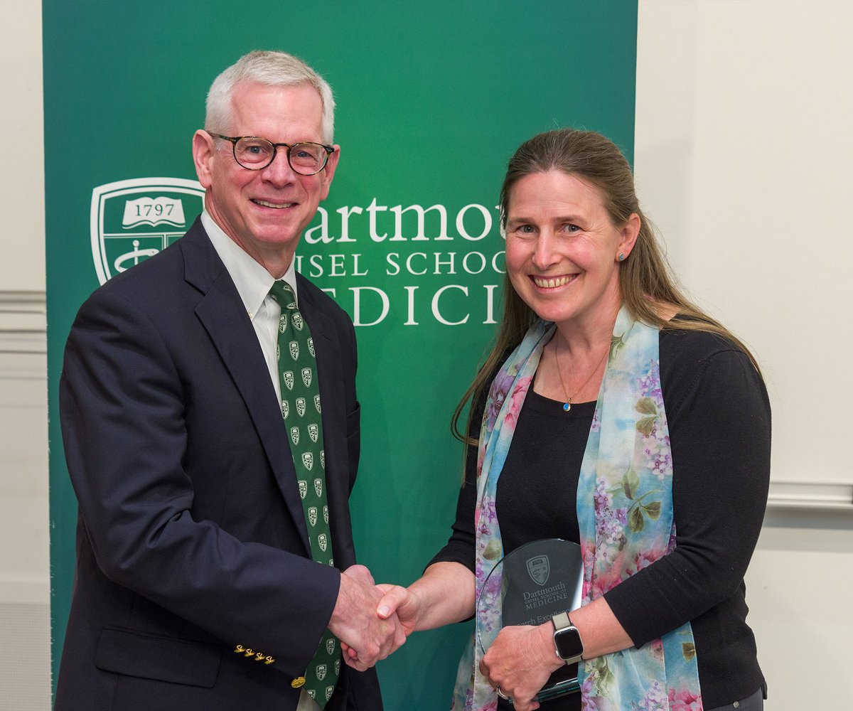 TDI Coproduction Laboratory (@tdicoproduction) on Twitter photo 📢WE'RE THRILLED TO ANNOUNCE that Aricca Van Citters (<a href="/AriccaVC/">Aricca Van Citters</a>), Senior Research Scientist, has been awarded the 2025 Research Excellence Award for Geisel Staff from <a href="/GeiselMed/">Geisel School of Medicine at Dartmouth</a>!🎉 Read more ⬇️
sites.dartmouth.edu/coproduction/2… 📢WE'RE THRILLED TO ANNOUNCE that Aricca Van Citters (<a href="/AriccaVC/">Aricca Van Citters</a>), Senior Research Scientist, has been awarded the 2025 Research Excellence Award for Geisel Staff from <a href="/GeiselMed/">Geisel School of Medicine at Dartmouth</a>!🎉 Read more ⬇️
sites.dartmouth.edu/coproduction/2…