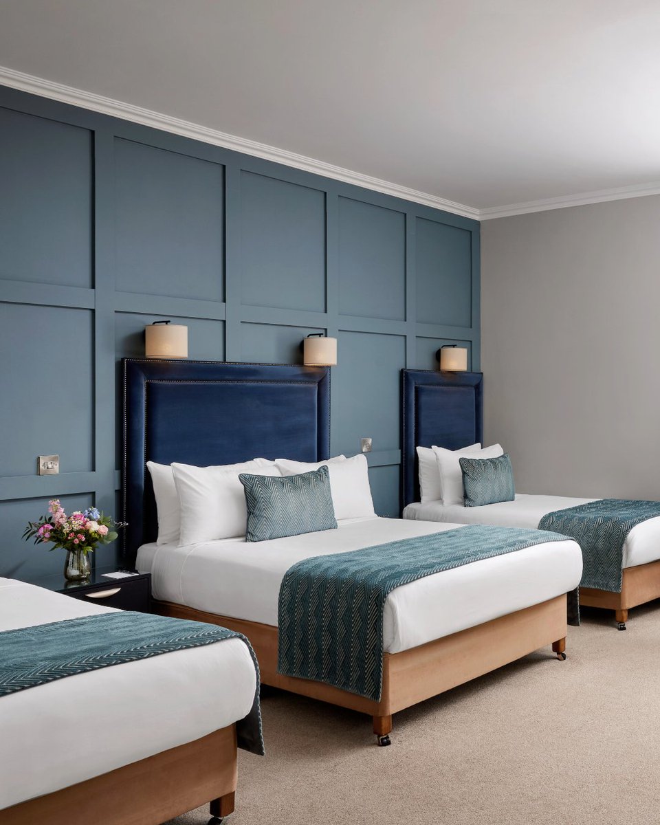 Room for Everyone, Comfort for All

Planning a family getaway? 👨‍👩‍👧‍👦

The Sandymount Hotel has cosy rooms with double &amp; single beds, larger twin setups, or interconnecting rooms for extra space. Need an extra bed? Just ask!

🔗 Book now: f.mtr.cool/kcgiibgrdu