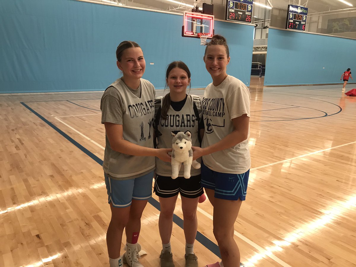 Day 2 of Top 10 saw us go 1-2 again. Great competition on both days in a well run camp. The goal this summer was to seek out tough competition, and we’ve definitely accomplished that! Today’s Top DAWGS:
<a href="/beretta_webb/">Beretta Webb</a> vs. Tri County
<a href="/AdrieWaller/">Adrienne</a> vs. Sutton
<a href="/El_clark11/">Ella Clark</a> vs. Overton