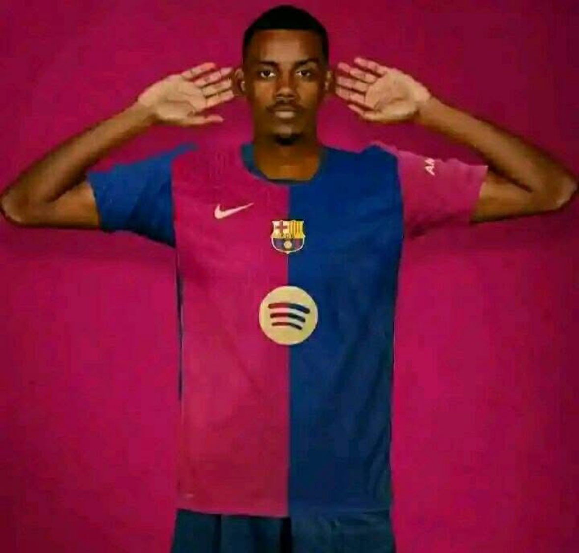 PHAELZ00's tweet photo. @FCBarcelona  
What ever you decide… please prioritize @alexanderisak https://t.co/p9U2cgHHsl