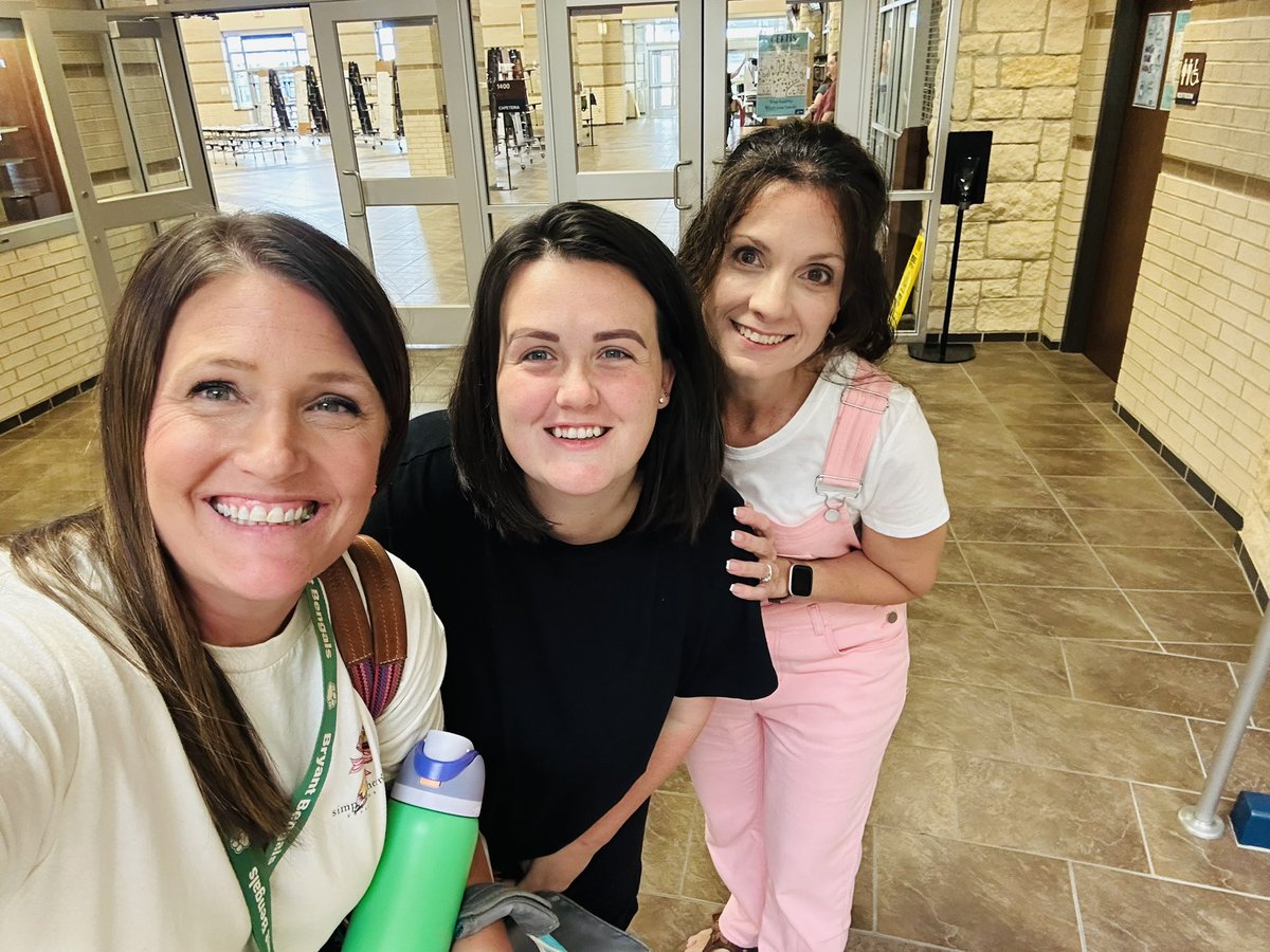 Mrs. Nelson tweet media