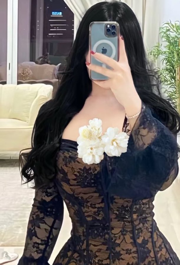 سهل تبقي جميل
صعب تبقى روحك حلوة
والصراحة أنا جميلة وروحي حلوة🫣
وووووه يا قلبي وووه وربي أني أستاهل😜🤪
امووووووووح يا أنا🙈💋