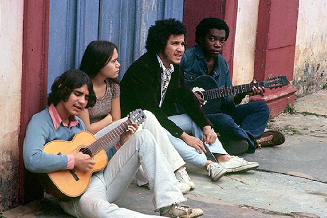É Tudo Verdade (@etudoverdade) on Twitter photo Um voo pássaro: “Nada Será Como Antes - A Música do Clube da Esquina”, de Ana Rieper, estreia hoje às 20h no É Tudo Verdade no <a href="/canalbrasil/">Canal Brasil</a> . Um voo pássaro: “Nada Será Como Antes - A Música do Clube da Esquina”, de Ana Rieper, estreia hoje às 20h no É Tudo Verdade no <a href="/canalbrasil/">Canal Brasil</a> .