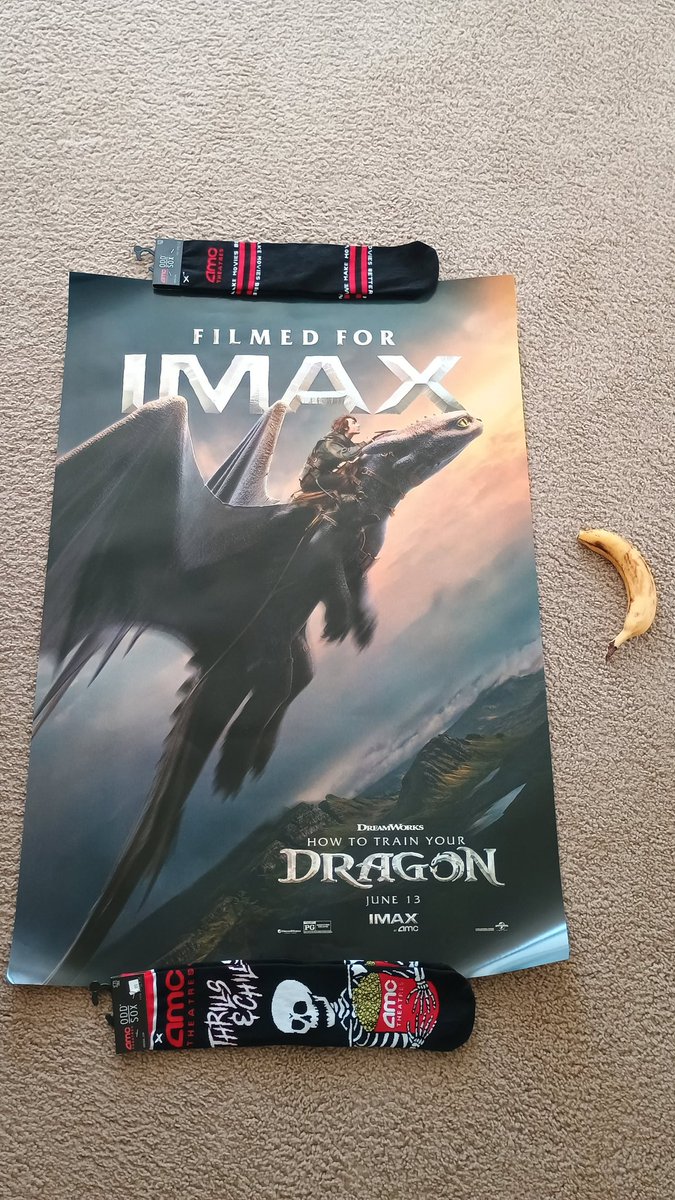 DustyTheApe's tweet image. Movie #16 this year๐ซ #HowToTrainYourDragon๐. Fan Event, free poster has IMAX @ AMC on it.๐ผ๏ธ This thing is Massive! Banana for size๐๐. WE MAKE MOVIES BETTER!!๐ฆ๐ฟ๐๐๐๐ฟ๐ฆ #AMC @AMCTheatres @CEOAdam #AMCTheatres #IMAX #Dolby #DolbyCinema #DolbyAtmos #FanEvent #earlyaccess