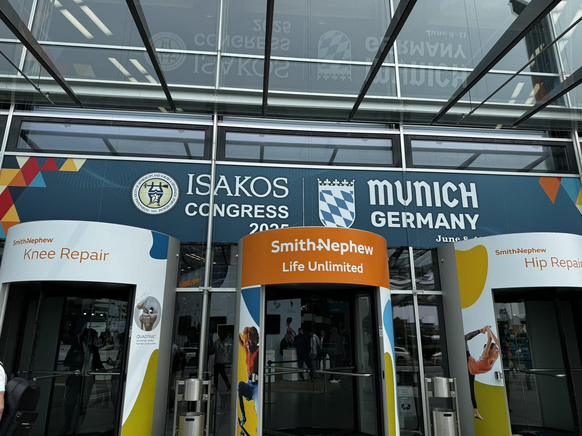 Home from a fantastic few days at #ISAKOS2025 in Munich — brilliantly organised with top-tier lectures and discussions on knee and sports surgery. Grateful for the chance to present some recent work as well.