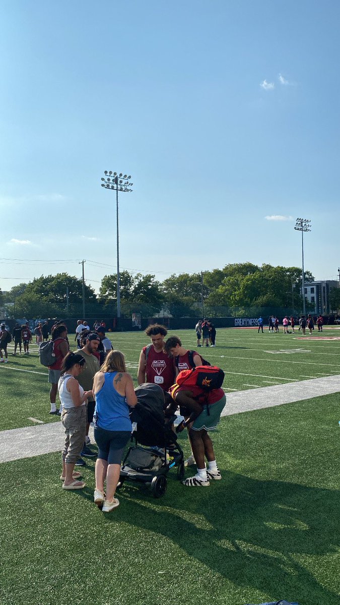 Great day at <a href="/Temple_FB/">Temple Football</a> camp and great talk with <a href="/CoachDRedd/">Devin Redd</a> more to come
