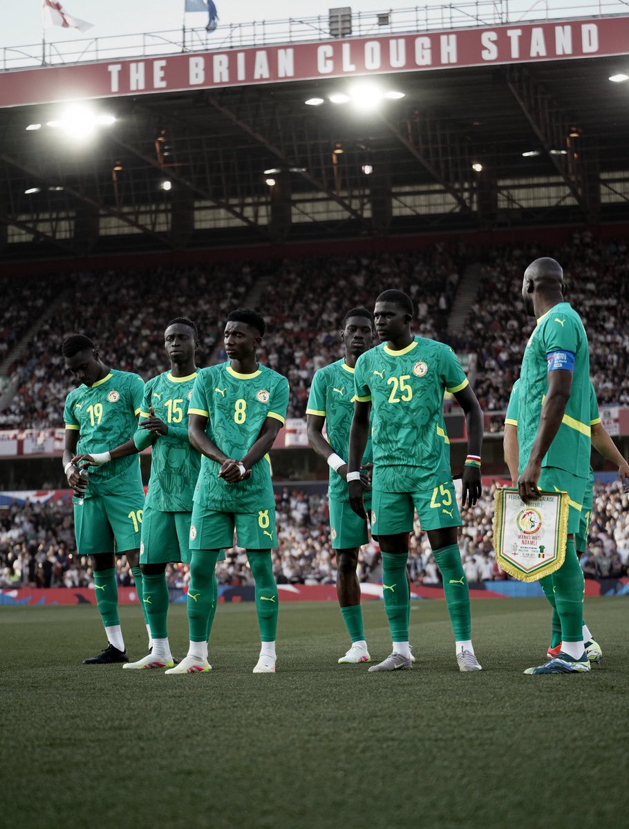 Mes photos de 🏴󠁧󠁢󠁥󠁮󠁧󠁿- 🇸🇳 

⬇️Thread ⬇️