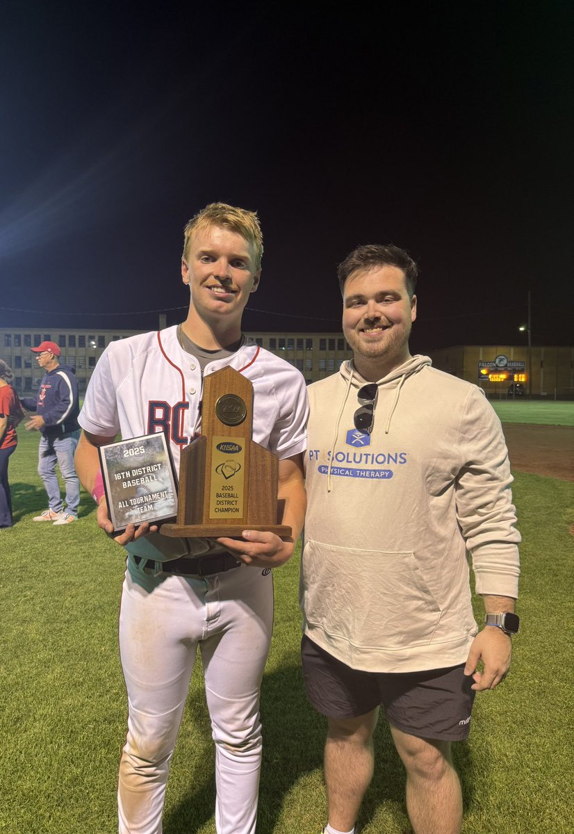 SmithKyle1999's tweet photo. Client and good friend Carter Stapp 
Class of 2026 with 1st Team District 
#baseball #slugger #workoutmotivation https://t.co/UdqXdtKdWQ