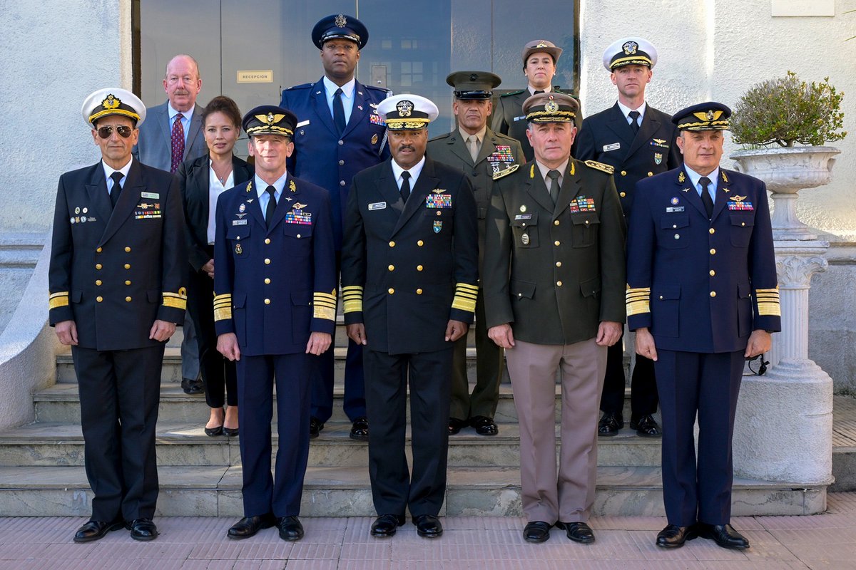 U.S. Southern Command (@southcom) on Twitter photo Today in Uruguay, #SOUTHCOM Commander Adm. Alvin Holsey met with Uruguay’s Minister of Defense Sandra Lazo & Chief of Defense Staff Gen. Rodolfo Daniel Pereyra to discuss regional security. <a href="/MDN_Uruguay/">MDN Uruguay</a> <a href="/WHAAsstSecty/">Bureau of Western Hemisphere Affairs</a> <a href="/USAenEspanol/">USA en Español</a> <a href="/usembassyMVD/">U.S. Embassy Uruguay</a> Today in Uruguay, #SOUTHCOM Commander Adm. Alvin Holsey met with Uruguay’s Minister of Defense Sandra Lazo & Chief of Defense Staff Gen. Rodolfo Daniel Pereyra to discuss regional security. <a href="/MDN_Uruguay/">MDN Uruguay</a> <a href="/WHAAsstSecty/">Bureau of Western Hemisphere Affairs</a> <a href="/USAenEspanol/">USA en Español</a> <a href="/usembassyMVD/">U.S. Embassy Uruguay</a>