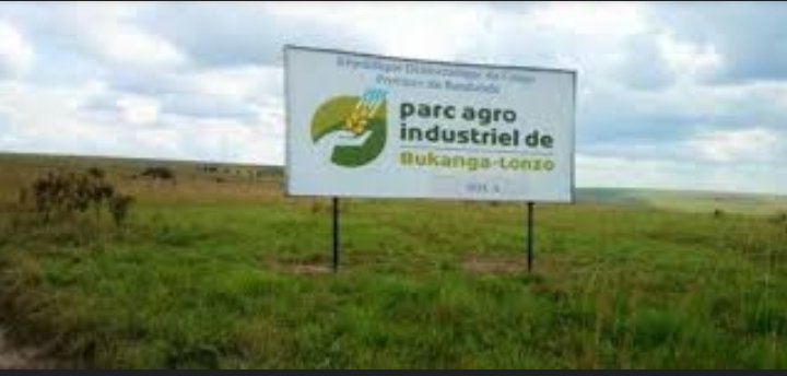 OEyenga81664's tweet image. @RDC_BUKANGA_LONZO
Ce mercredi 11 juin 2025, Son Excellence Jean-Lucien Bussa, Ministre du Portefeuille, a effectué une visite officielle au Parc-agro Industriel , Cette démarche s’inscrit dans le cadre de la relance de travaux @presidence_RDC, #Fasthi13