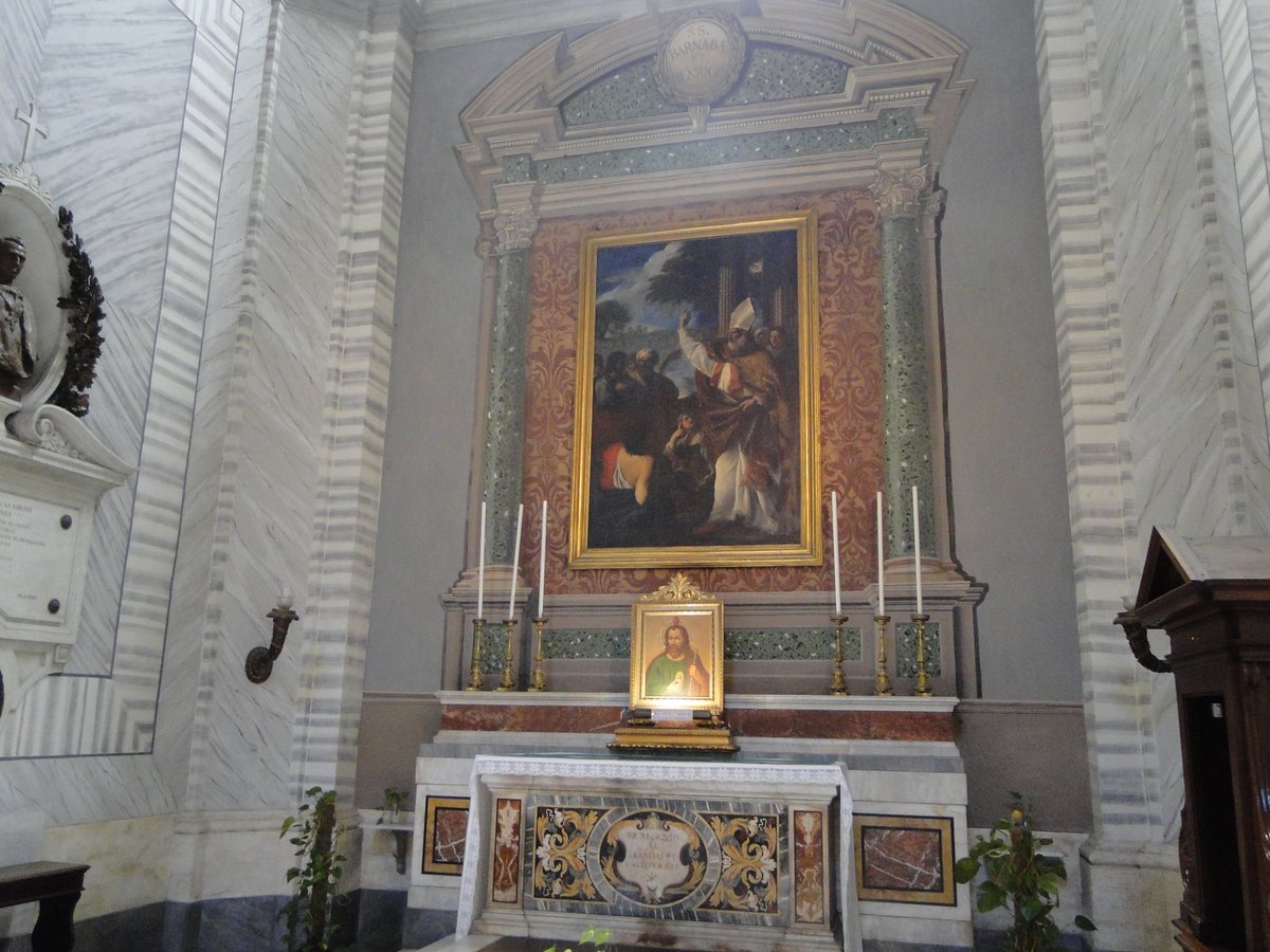 MarkWerling5's tweet photo. Today is the Feast of Saint Barnabus.  San Carlo al Corso in Rome.  #StBarnabus #FeastDay https://t.co/hkx1KqL9jz