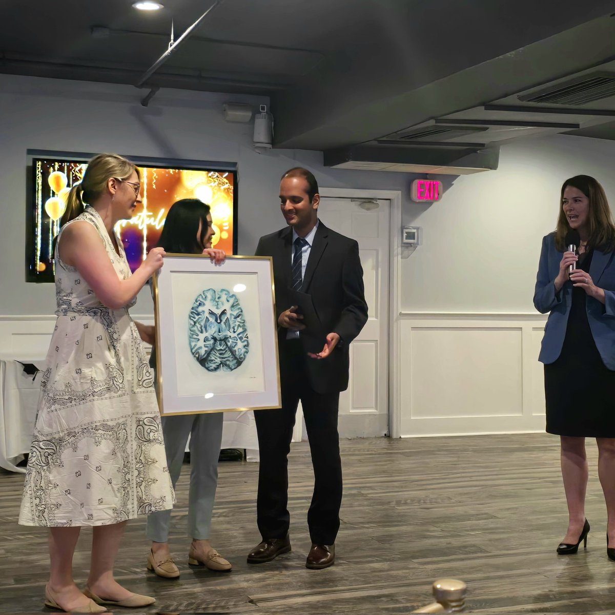 NeurologyNymc's tweet photo. Big congrats to our @WMCHealth @nymedcollege  Neurology residents &amp; Vascular Neurology fellow.

Here’s to the future of curing stroke, migraines, MS, and Alzheimer’s.

The future’s bright.

You rock. https://t.co/4m9rWSnuOU