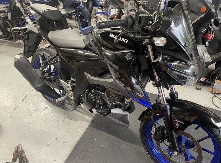 BIKEbyebye420's tweet photo. GSX-S125 DL32B 実働✨
エンジンオーバーホール済み

実働書類あり⭕️

～兵庫より～全国陸送🚚🙆‍♂️
関西どこよりも速く届けます!!!!!!!!!💪✨

詳細 相談等 DMお待ちしております🙇‍♂️

#GSX売ります #単車売ります
#バイク売ります #小型売ります
#原付買います #原付売ります
#全国郵送  #全国発送 https://t.co/RMm5oW5OV2