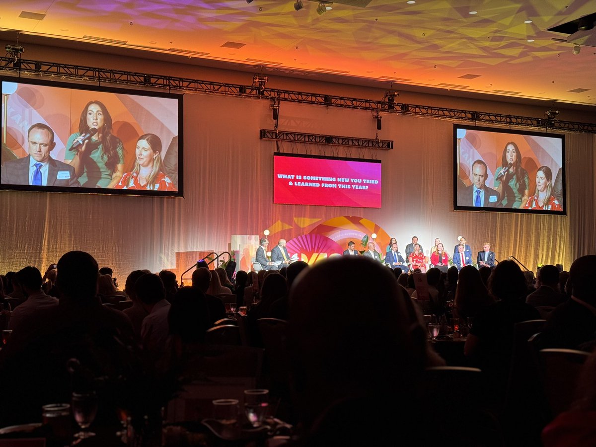 Yesterday I had the opportunity to attend the <a href="/ArkBusiness/">Arkansas Business</a> #40under40 awards luncheon. Congrats <a href="/JaimeLandAR/">Jaime Land</a> !