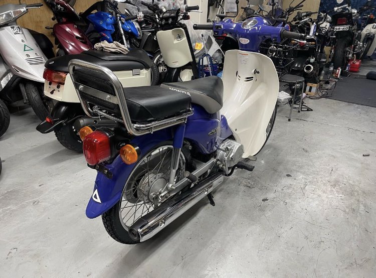BIKEbyebye420's tweet photo. スーパーカブ　110 JA07 

実動書類あり⭕️
大人気‼️綺麗な車両です✨

～兵庫より～全国陸送🚚🙆‍♂️
関西どこよりも速く届けます!!!!!💪✨

詳細 相談等 DMお待ちしております🙇‍♂️

#スーパーカブ売ります #小型売ります
#バイク売ります #小型売ります
#原付買います #原付売ります
#全国郵送  #全国陸送 https://t.co/yAsDug4oYT