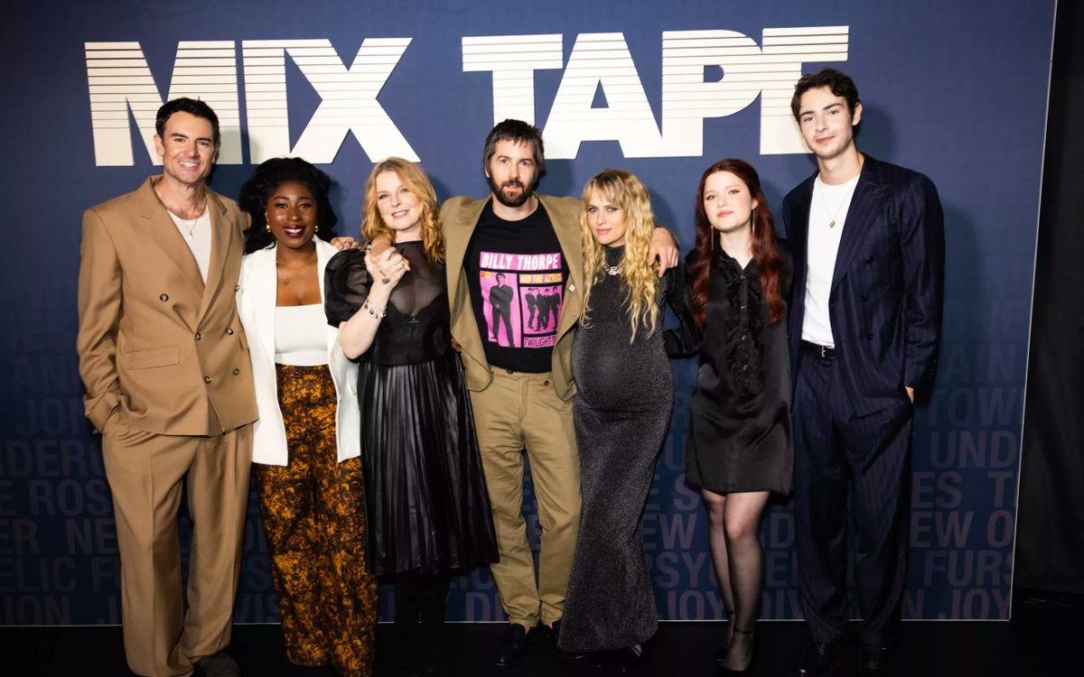 Stars turn out in Sydney for premiere of new Binge original series MIX TAPE

Read More -> tvblackbox.com.au/page/2025/06/1…

#AquariusFilms #BenLawson #BINGE #Foxtel #JaneSanderson #JimSturgess #MixTape #Showcase #Subotica #TeresaPalmer