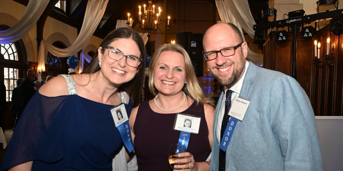 #WaybackWednesday: During #AlumniReunionWeekend in May, we enjoyed spending time w/ our guests &amp; attending the #UBHarringtonLecture!

➡️ Harrington Lecture: ms.spr.ly/6014Sq4OC

📸 Gallery of reunion activities: ms.spr.ly/6015Sq4Oh

#UBuffalo #UBAlumni #JacobsSchoolAlumni