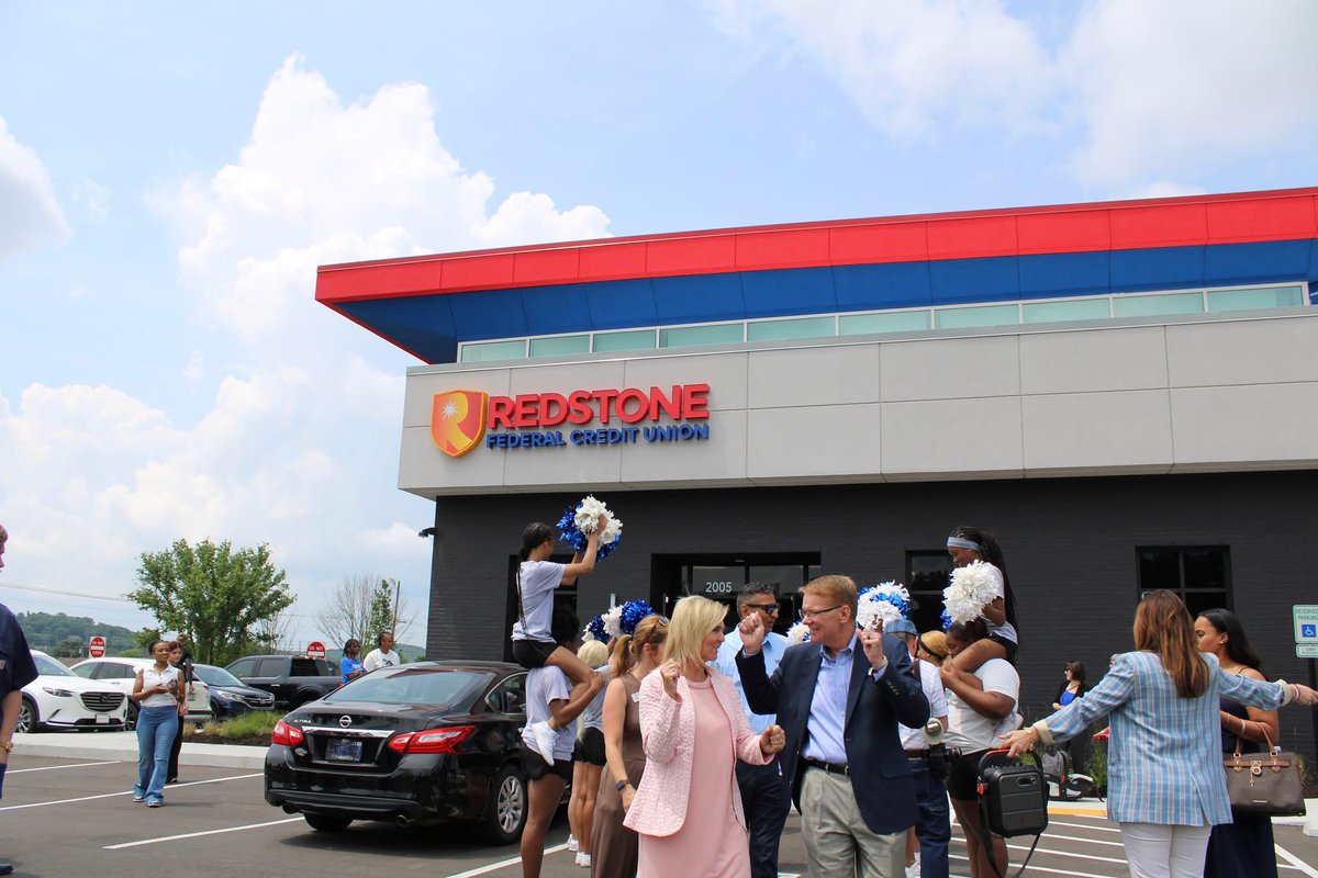 SMYRNA WE ARE HERE! Last week we celebrated the grand opening of our first branch in Smyrna, TN! 
Thanks to everyone that came out and helped make this possible!
📍2005 Huginn Lane (off Sam Ridley Pkway)
#smyrna #redstonefcu #rutherfordcounty #rfcu #creditunion