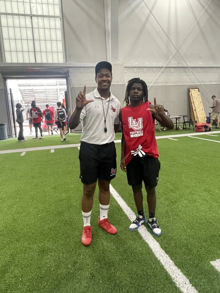 JacobWatson_3's tweet image. Had a great camp at Lamar ball out won all my reps today 💪🏾💪🏾@CoachRossomando @Coach_Mitch2 @Coach_KHolloway @CoachLanceo @coachACopeland @CoachAfshar