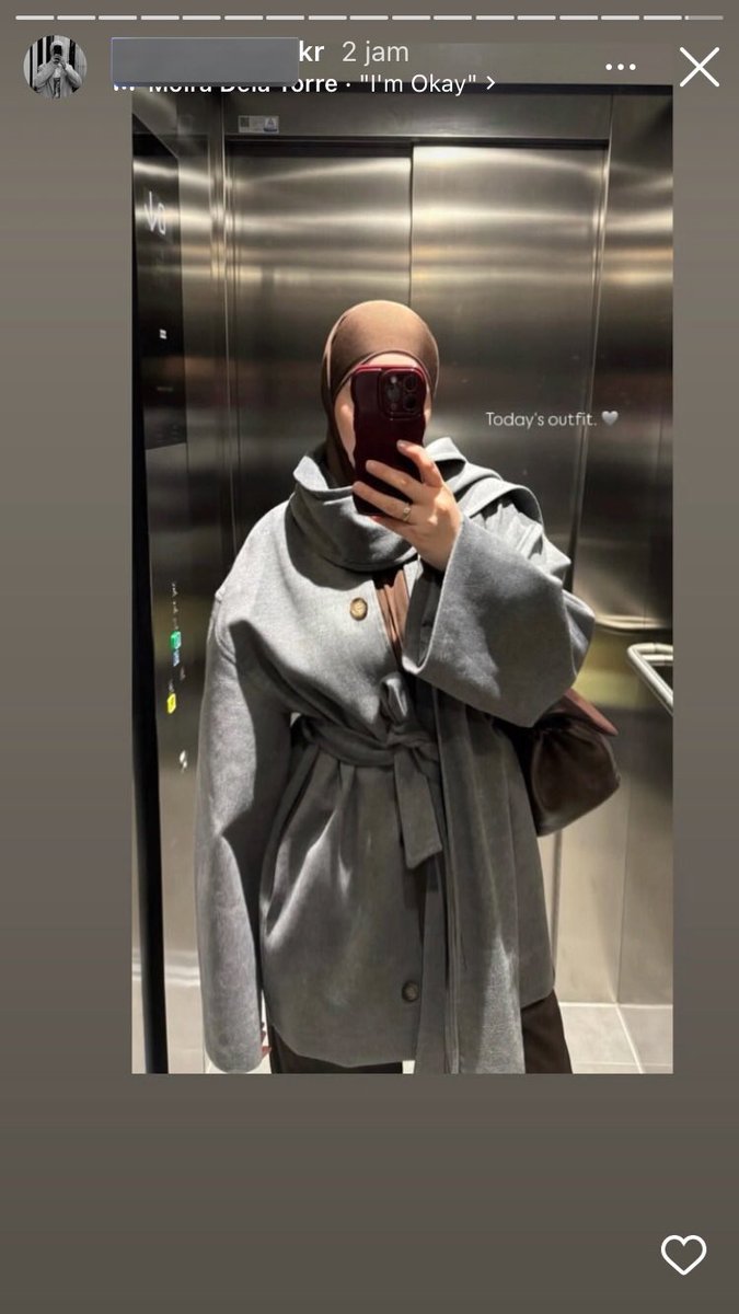 eldaintan's tweet photo. Penasaran sm org2 kyk gini tuh knp ya? Apakah di rl-nya kelebihan energi? Trus bikin dunianya sendiri gitu? Aku punya tmn sd yg ngefaker gini. Bukan faker sih soalnya sosmednya nama dia tp isinya halu gitu, sering post ala2 pinterest tp seolah2 itu dia. Gatau deh ambil drmn https://t.co/zFKIFigAAd