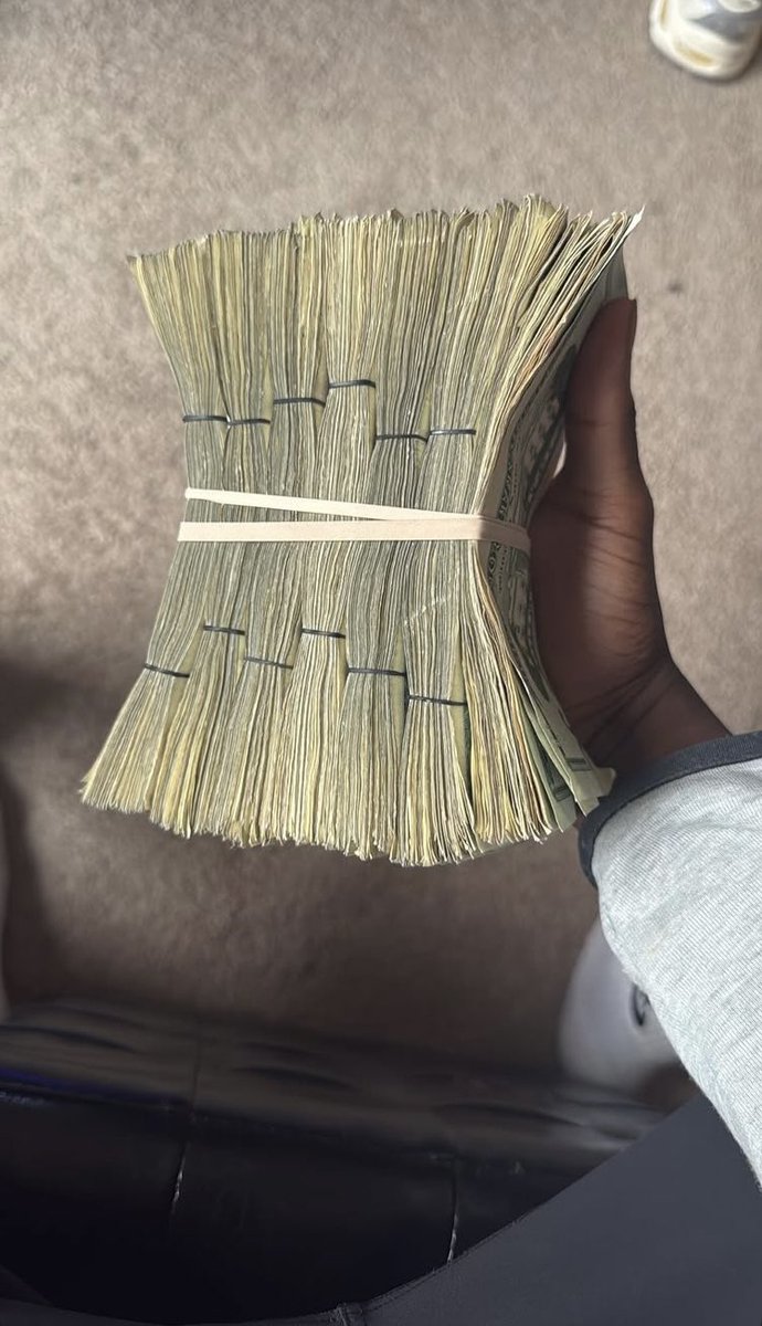 vampkmp's tweet photo. Stay home &amp; boss up ya life, fuck wht evb else got goin on &amp; make ya one money &amp; invest ts 🖖🏾🩸 https://t.co/kSFlKNBItT