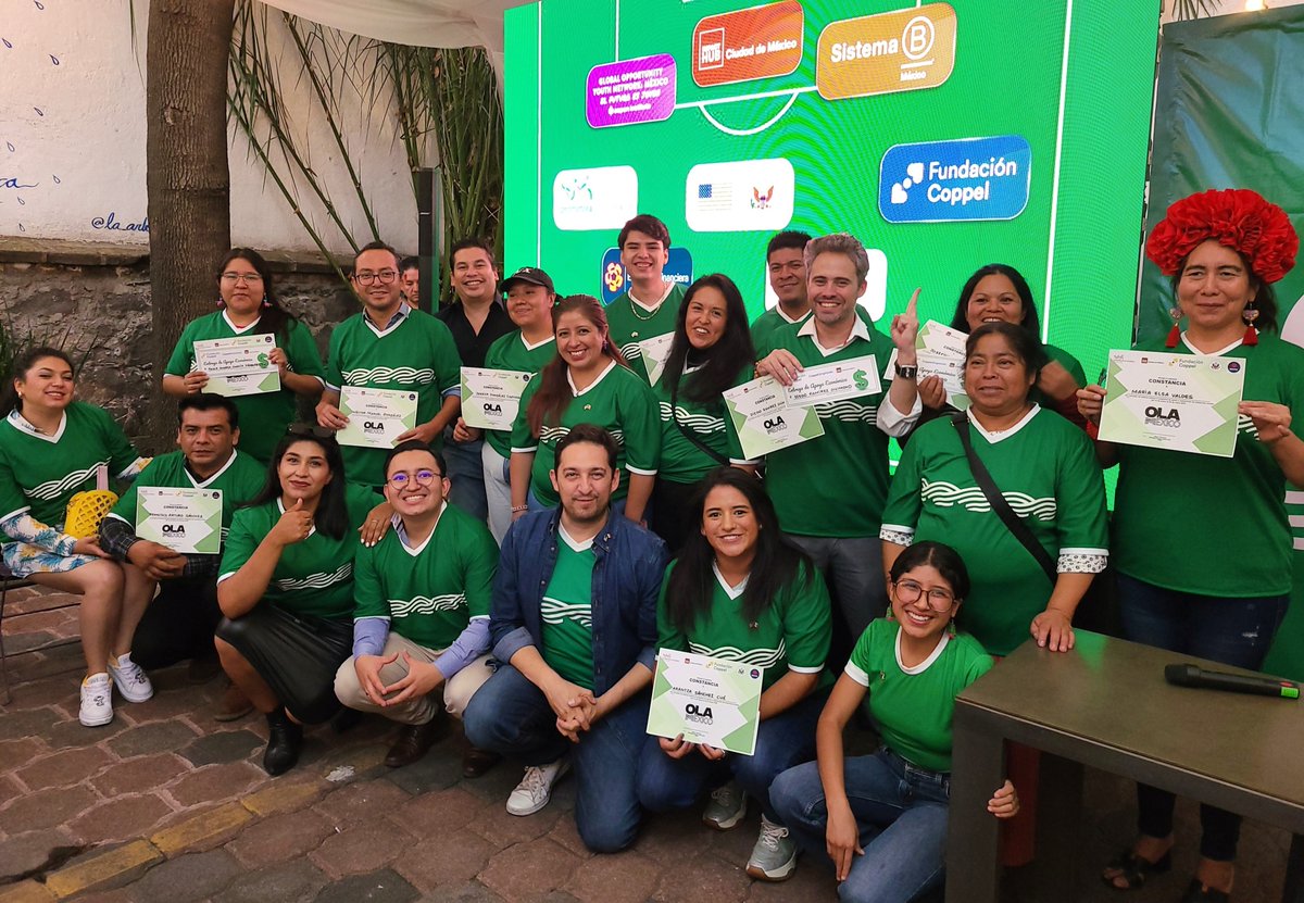 gentera's tweet image. ¡Seguimos transformando vidas!

Junto con #ImpactHub CDMX, en #FundaciónCompartamos celebramos la graduación del primer grupo del programa #JuégatelaConTuNegocio de #OLAMéxico.

Cuando apostamos por el talento local, generamos oportunidades reales de crecimiento.

#ImpactoSocial