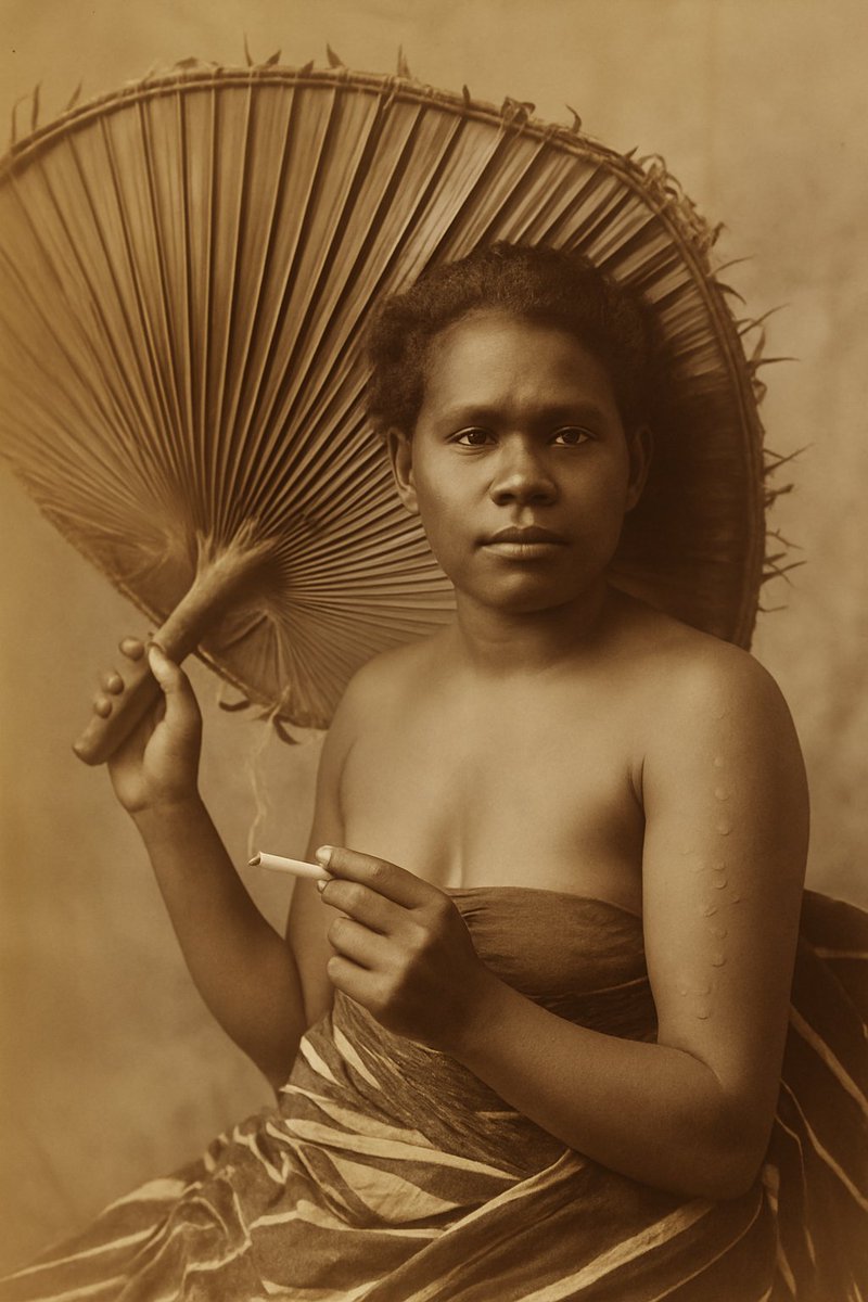 kAnaJainA's tweet photo. Photo of an indigenous Fijian woman in the early 1800s! https://t.co/MjaYS4bhmk