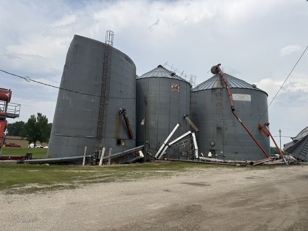 Flying farmer tweet media