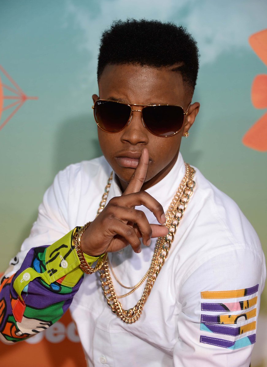 isibotvandradio's tweet image. Umuraperi #Silentó, wamamaye mu ndirimbo “#WatchMe (Whip/Nae Nae),” yakatiwe igifungo cy'imyaka 30 nyuma yo guhamwa n'icyaha cyo kwica arashe mubyara we w'imyaka 34 mu 2021.

Silentó  w'imyaka 27 yemera icyaha yakoze gusa avuga ko afite uburwayi bwo mumutwe.

#isibotvradio 98.7FM