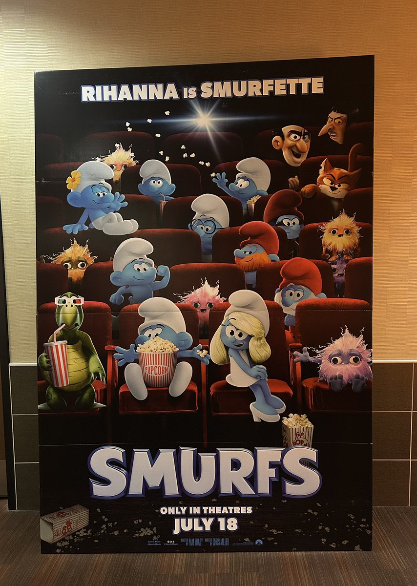 ddmatthews_2002's tweet photo. Rihanna is Smurfette https://t.co/UwnyCaTxnZ
