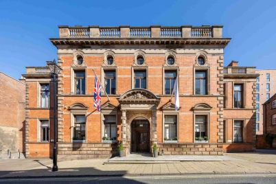 Derby’s Cathedral Quarter Hotel reveals fresh new look

midlandsgazette.com/lifestyle/derb…