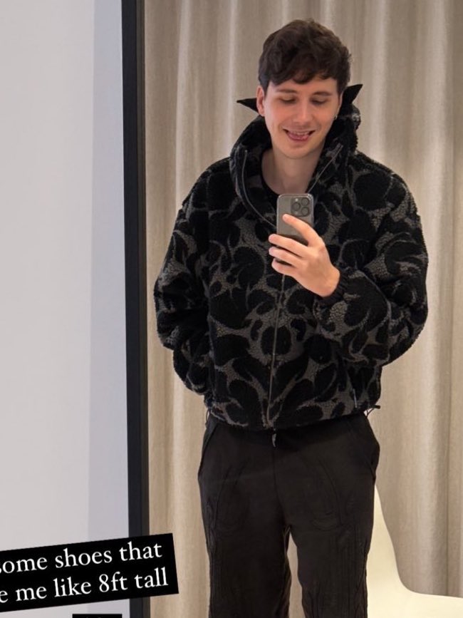 cup1dlore's tweet image. birthday boy &amp;lt;3