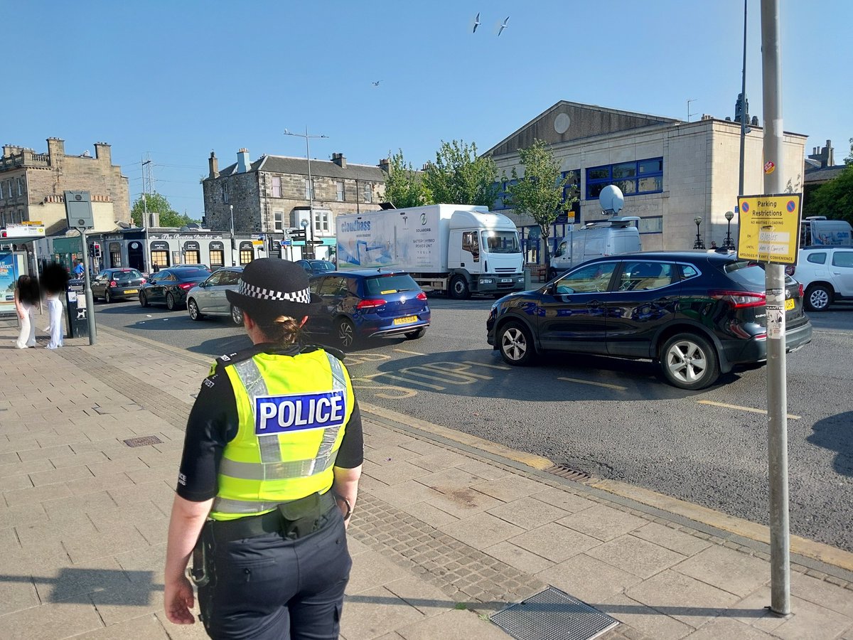 PSOSNEEdinburgh's tweet image. #NEST Special Constables and #NECPT have been on patrol throughout Northeast, Edinburgh today conducting foot and mobile patrols.
Several road traffic offences were detected including mobile phone use and careless driving.  
#Portobello