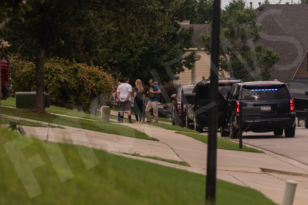RealAndyFancher's tweet image. ‼️EXCLUSIVE: SOUTH CAROLINA REP. TAKEN INTO CUSTODY
📍Lexington County, South Carolina
South Carolina Rep. R.J. May III was taken into custody on a federal arrest warrant shortly before 5 p.m. EDT Wednesday at his West Columbia home.
According to sources, May has been under…
