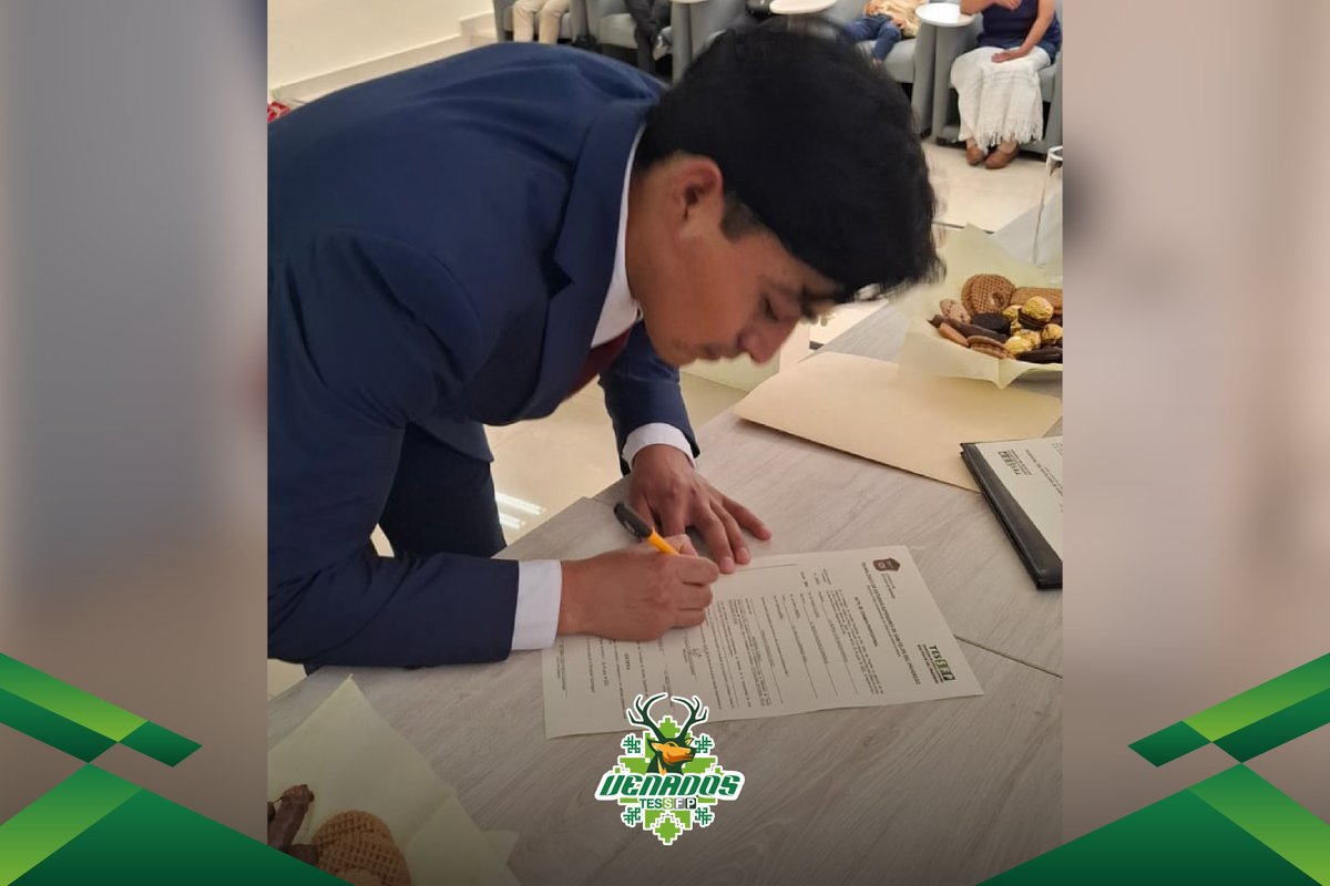 TESSFP_Edomex's tweet image. 🎓 Con orgullo celebramos a nuestro nuevo #IngenieroQuímico: Francisco González López 👏🎉
Tu esfuerzo ha dado frutos. ¡El mundo te espera, ingeniero! 🌍

Sabemos que llevarás en alto el nombre del #TESSFP. 💼✨
#OrgulloTESSFP 💪