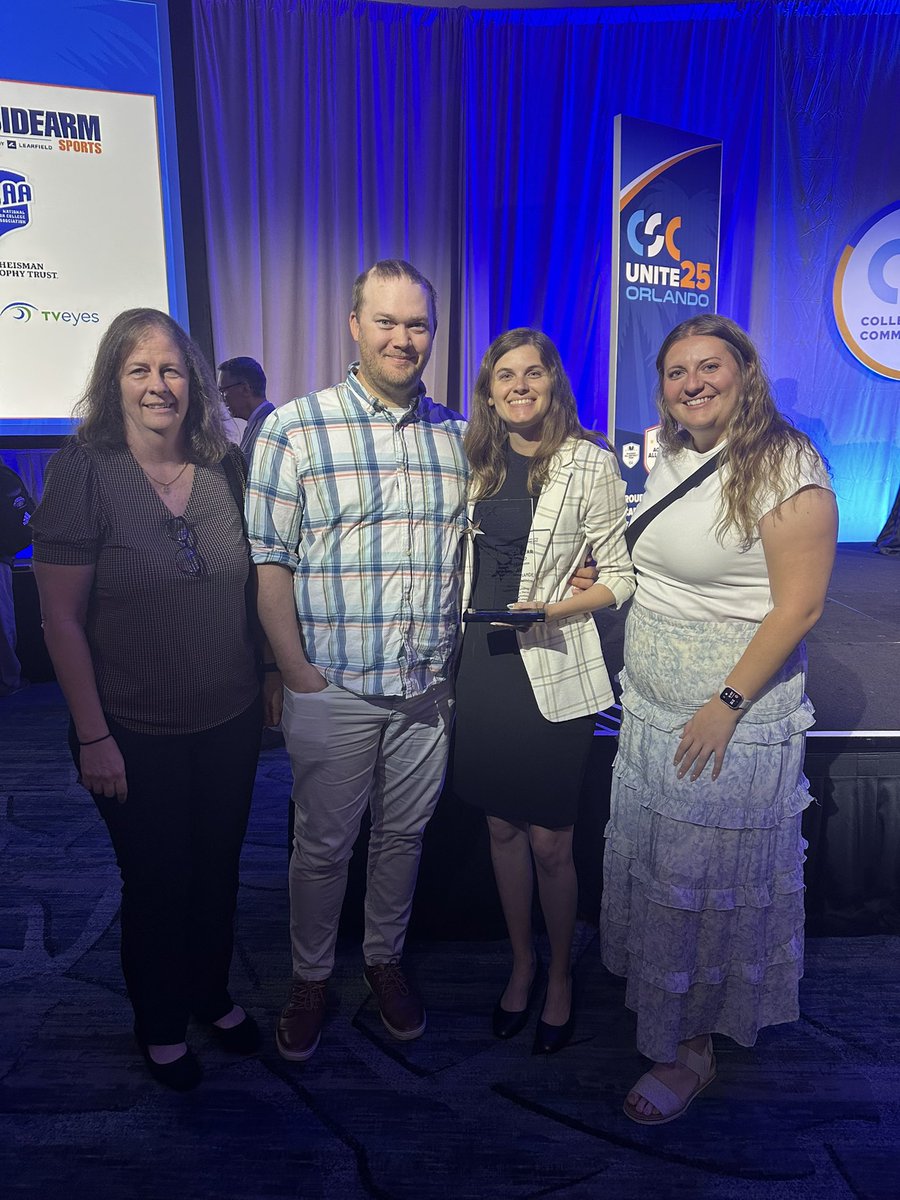 Adding to the trophy case as a <a href="/CollSportsComm/">College Sports Communicators</a> Rising Star! Even better having <a href="/KayTGreen/">Katie Green</a> being honored alongside me in the same week <a href="/CougarCanuck/">Cindy Potter</a> goes into the Hall of Fame. Forever grateful to be in the <a href="/PlayNAIA/">NAIA</a> ❤️