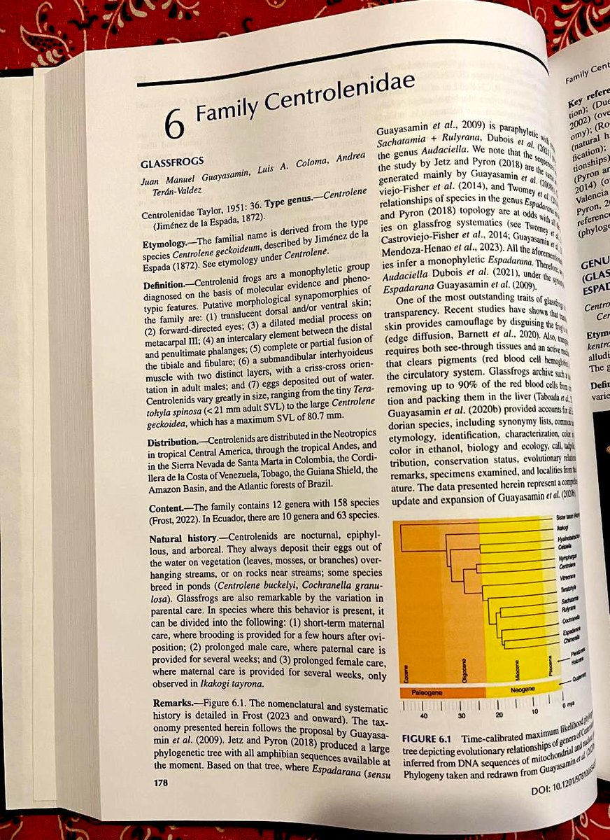 Volumen IV de la #Enciclopedia de #Anfibios de #Ecuador🇪🇨, con nuestro capítulo de las ranas de cristal 🐸.