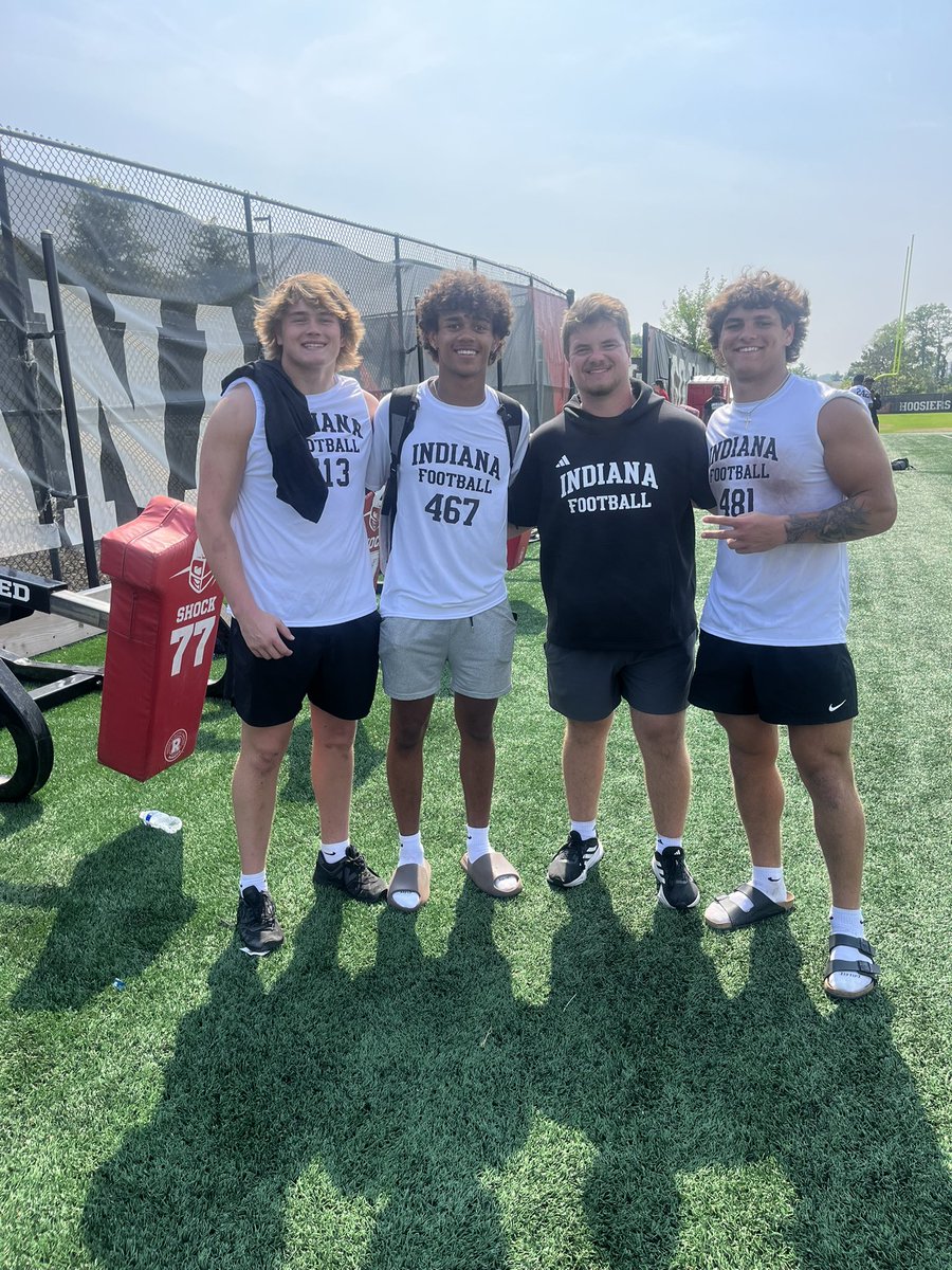bearej5's tweet image. Had a great time in Bloomington today at @IndianaFootball camp!! Thank you @Coach_BHaines For coaching me today.
@Mr_Meiners @EastCentralFB @IndianaPreps @PrepRedzoneIN