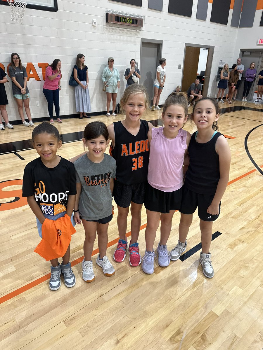 Day✌️2nd-5th Grade Hot Shot Shooting Competition Winners: Corinne Mae Jones, Wren Smith, Vivienne Hromadka, Macy Lambourne, and Ella Serventi!