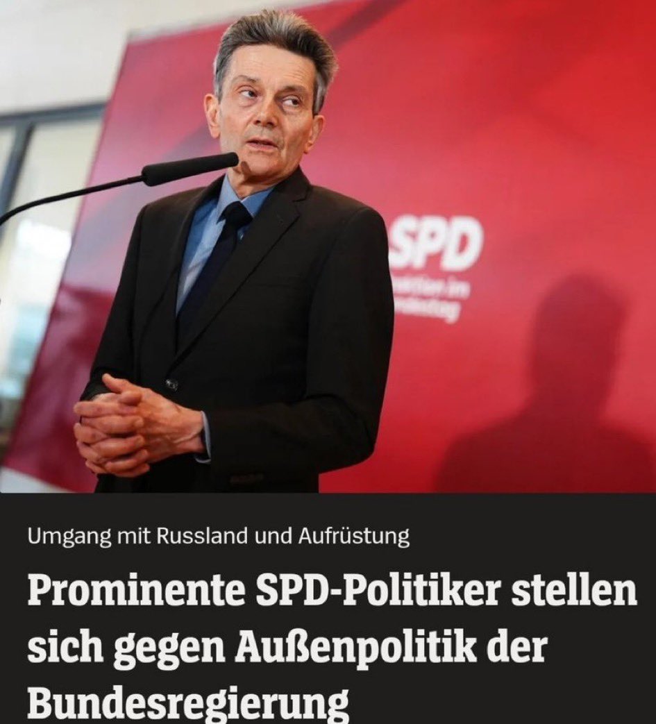 Putin Flügel der SPD will keine einseitigen Schuldzuweisungen mehr gegen Russland. Ukraine ist also mit Schuld an der Bombardierung ihres eigenen Landes. SPD Mütze Borjans und Co: Es ist beschämend.