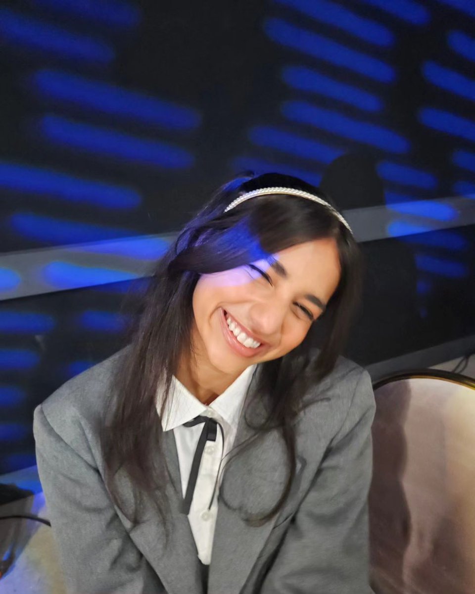 kittenvers's tweet image. este es el 𝕣ostro real de un 𝑓ansita dispuesta a repetir #𝚊𝐥𝕝𝚖𝔶𝐥ov𝕖𐙚𝙶𝙾𝙽𝙴 hasta que el resto de niñas por un sueño se lo aprendan de memoria (＃ ＞ ＜)♡ he de admitir que ya están hartas de que les hable del #𝙹u𝐥𝕚ʼ𝚜·𝕤h𝕠w, sorry

undǝf𝕚ne͞d 🎠 ︎✺ ⊰ #ne𝐣i !