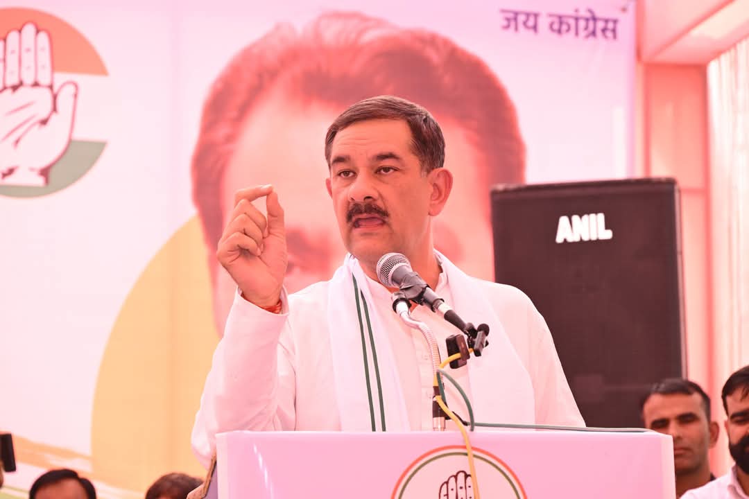 IG_Gohil_'s tweet image. कांग्रेस के राष्ट्रीय महासचिव, असम के प्रभारी, पूर्व केंद्रीय मंत्री, आदरणीय श्री भँवर जितेंद्र सिंह जी को जन्मदिवस के शुभ अवसर पर हार्दिक बधाई एवं शुभकामनाएं l 

हम ईश्वर से आपके उत्तम स्वास्थ्य, दीर्घायु और जीवन में अपार सफलता की कामना करते है l
@JitendraSAlwar