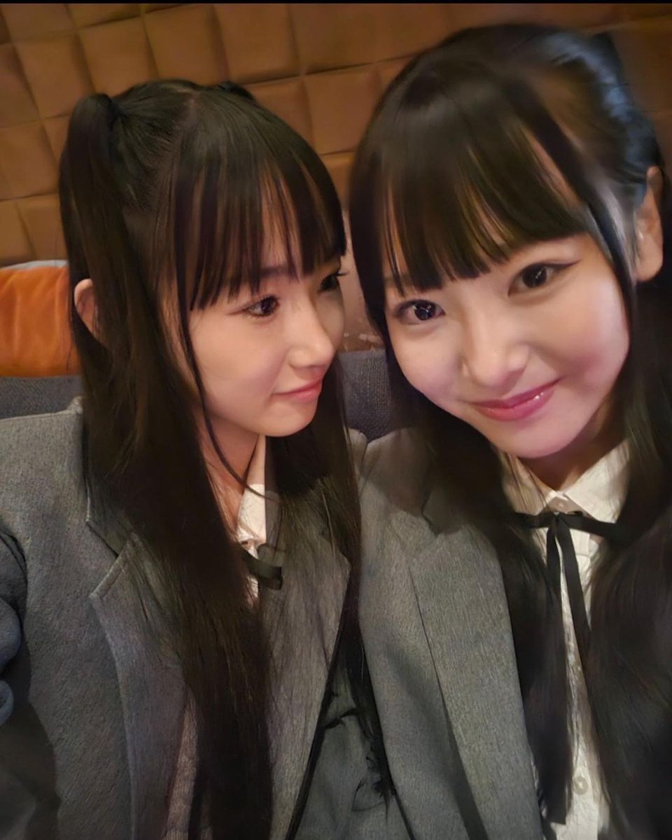 kittenvers's tweet image. así es como 𝕥wo pwetty pr𝕚ncesses no 𝚋ailan 𝑓unky pero sí #𝑠𝑛e͞𝕒̈𝑘e𝑟𝑠ˎˊ𝓞r𝐢𝐢 ^_&amp;lt; -★ y no ven nuestro 𝕠utfit completo pero juramos que está exclusivamente preparado para sobrevivir durante todo el #𝓞r𝕚𝕚୨ৎ𝒅e͞𝒃u𝒕 ! 🛍♡ diseñados por 𝕜otoko-chan

愛 : — ★ n𝕖su