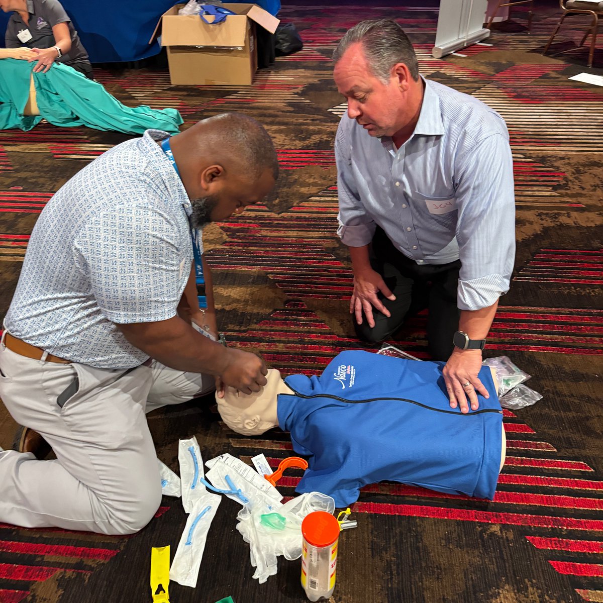 ActionMedCo's tweet image. Fantastic #PitCrewSportdEmergencyCareCourse at MS Athletic Trainers’ Assoc Meeting today! Excited to give our #PitCrew patch !