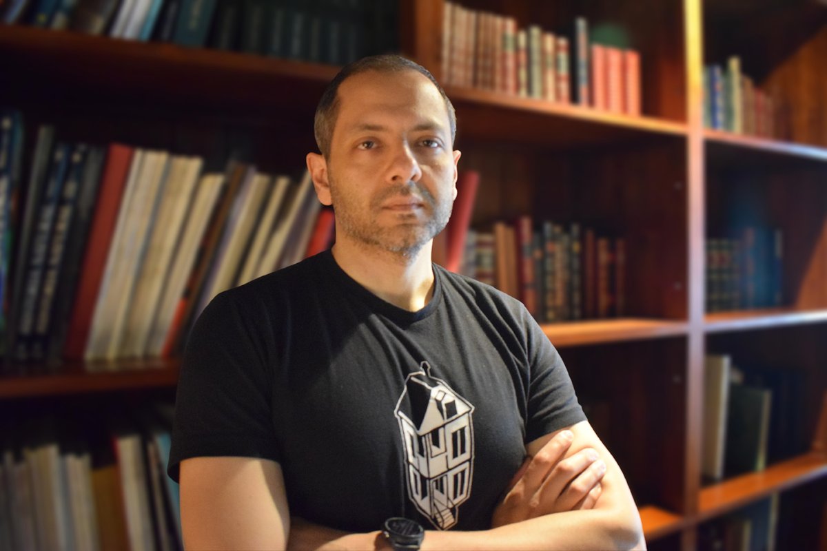 Directa (@la_directa) on Twitter photo #ENTREVISTA | Omar El Akkad, periodista i escriptor: "Els meus impostos paguen les bombes que arrenquen les extremitats dels nens de Gaza" directa.cat/els-meus-impos… ✍️ Marc Almodóvar (<a href="/almotuit/">Marc Almodóvar</a>) 📸 Pau Garrido #ENTREVISTA | Omar El Akkad, periodista i escriptor: "Els meus impostos paguen les bombes que arrenquen les extremitats dels nens de Gaza" directa.cat/els-meus-impos… ✍️ Marc Almodóvar (<a href="/almotuit/">Marc Almodóvar</a>) 📸 Pau Garrido