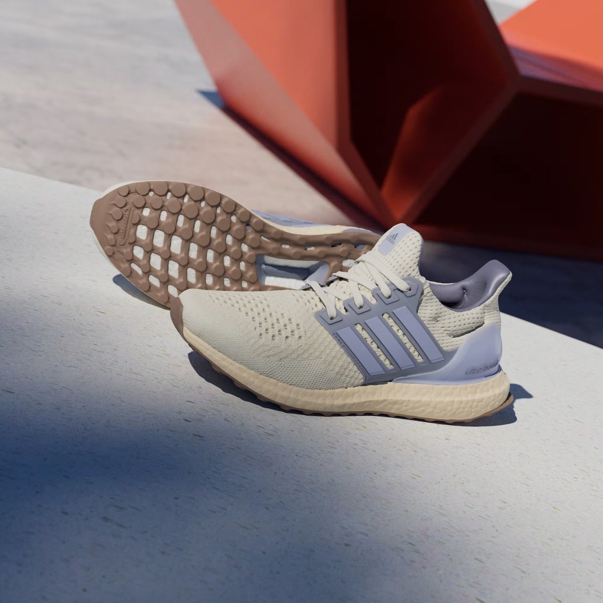 sneakerhuddle's tweet photo. Ad: Few sizes at $72 WMNS adidas Ultra Boost 1.0

https://t.co/aJBVznOjiy https://t.co/weOTzTjaF2